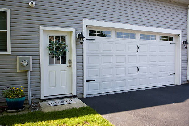 24/7 Emergency Garage Door Panel Replacement experts in Crisp County County, GA